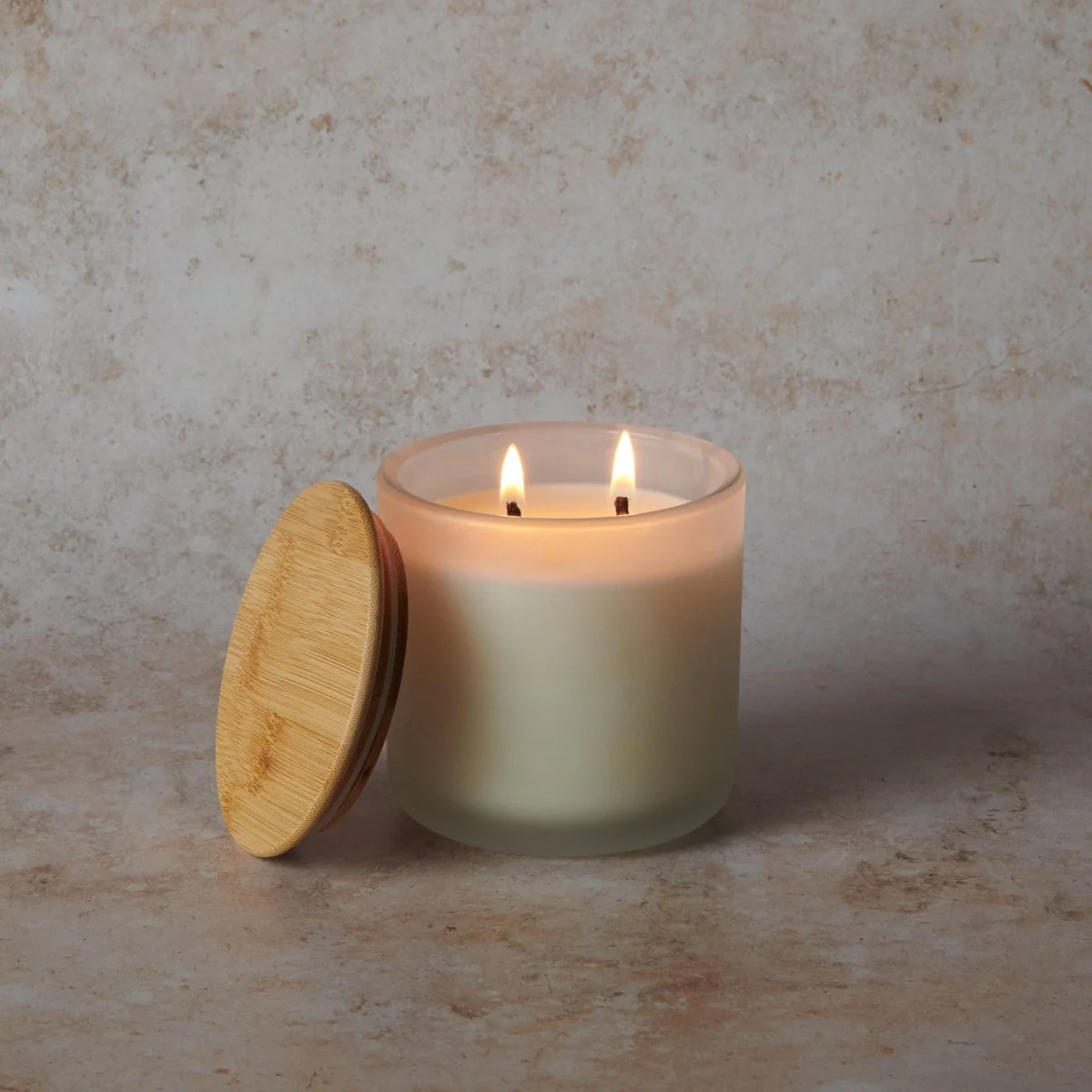 Vela de la Hacienda Spa (cedarwood & orange candle) - Image 4