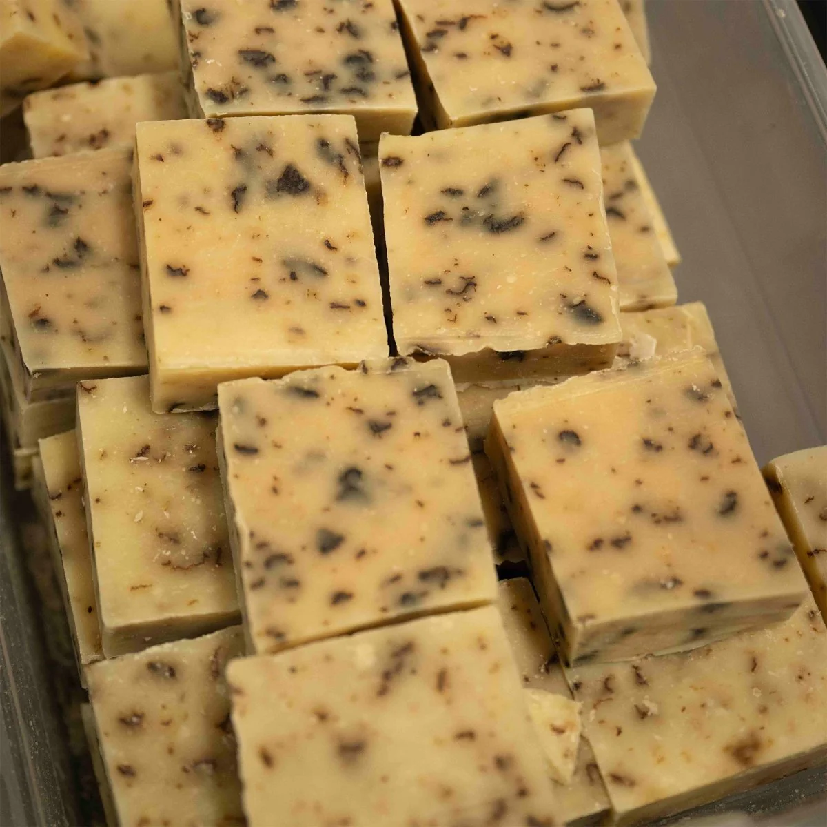 La Rosa Bar Soap - Image 3